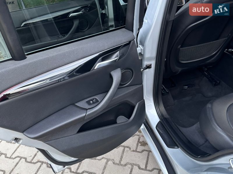 Позашляховик / Кросовер BMW X1 2016 в Львові фото 11 Позашляховик / Кросовер BMW X1 2016 в Львові