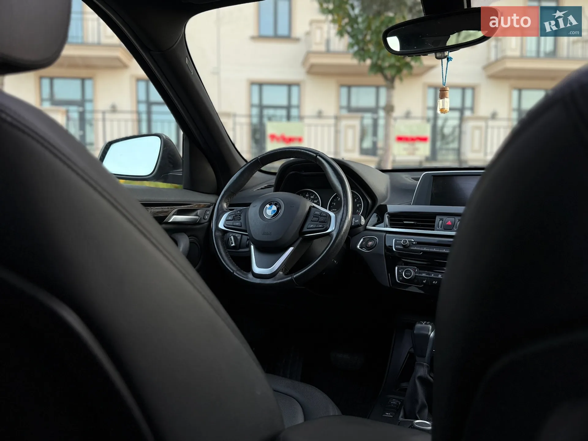 2017 BMW X1 - мініатюра 10