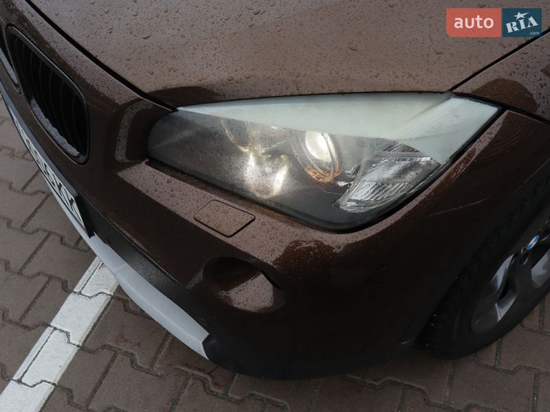 Позашляховик / Кросовер BMW X1 2010 в Києві