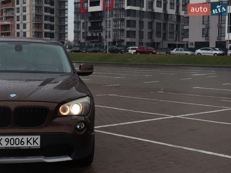 Позашляховик / Кросовер BMW X1 2010 в Києві