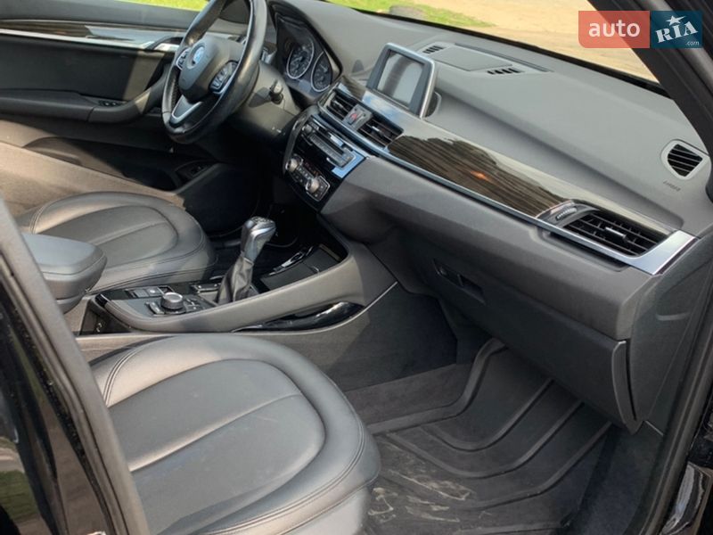 Внедорожник / Кроссовер BMW X1 2016 в Львове