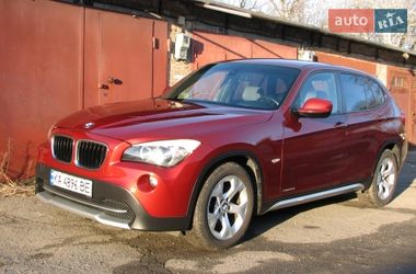 Позашляховик / Кросовер BMW X1 2010 в Києві