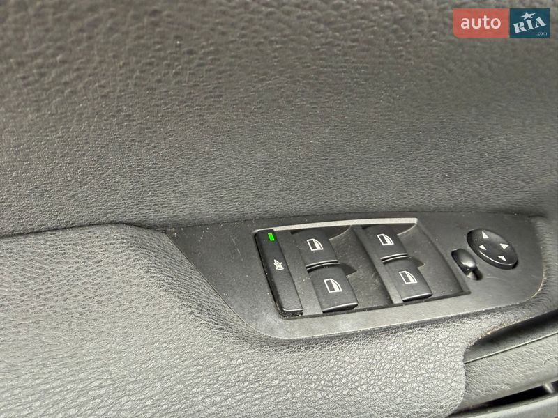 Позашляховик / Кросовер BMW X1 2012 в Києві