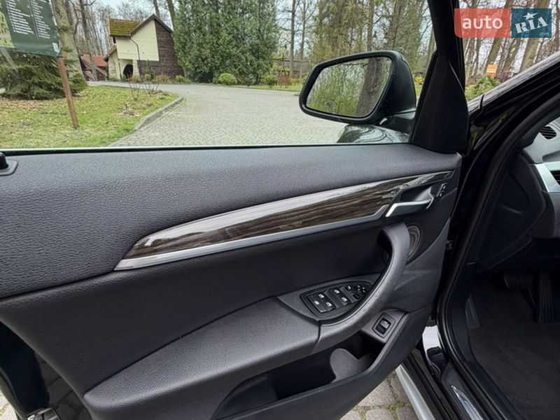Позашляховик / Кросовер BMW X1 2016 в Львові фото 15 Позашляховик / Кросовер BMW X1 2016 в Львові