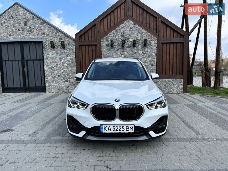 Внедорожник / Кроссовер BMW X1 2022 в Киеве фото 35 Внедорожник / Кроссовер BMW X1 2022 в Киеве