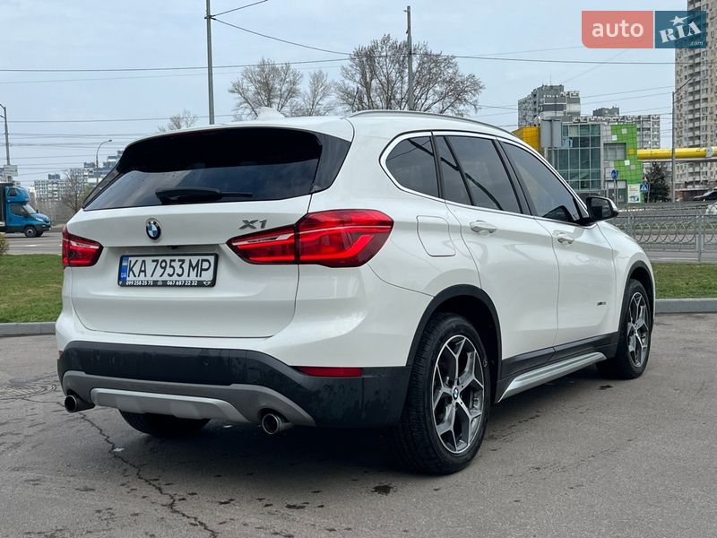 Внедорожник / Кроссовер BMW X1 2016 в Киеве