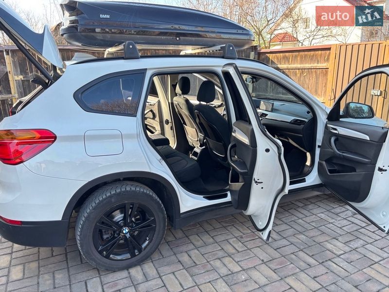 Внедорожник / Кроссовер BMW X1 2018 в Киеве
