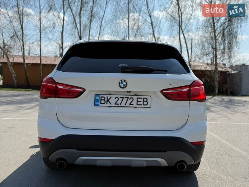 Внедорожник / Кроссовер BMW X1 2017 в Ровно