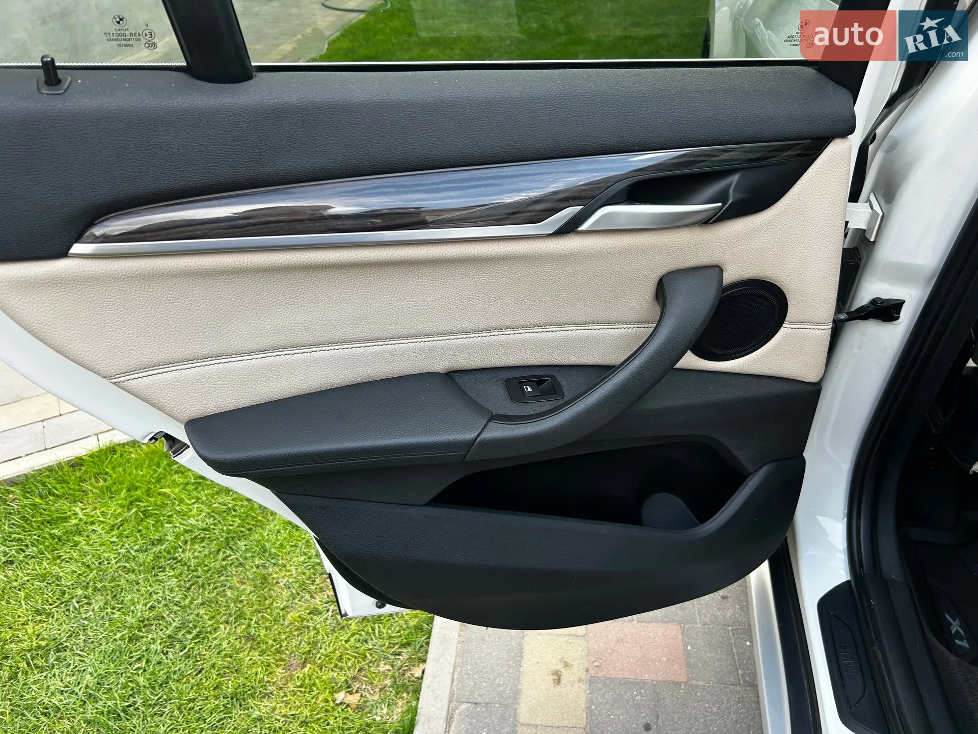 2016 BMW X1 - мініатюра 3