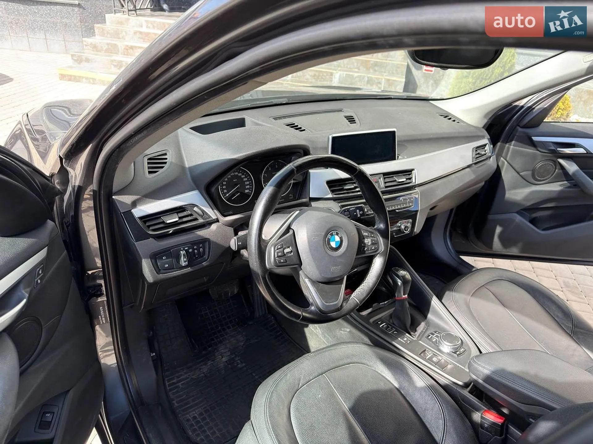 2016 BMW X1 - мініатюра 16