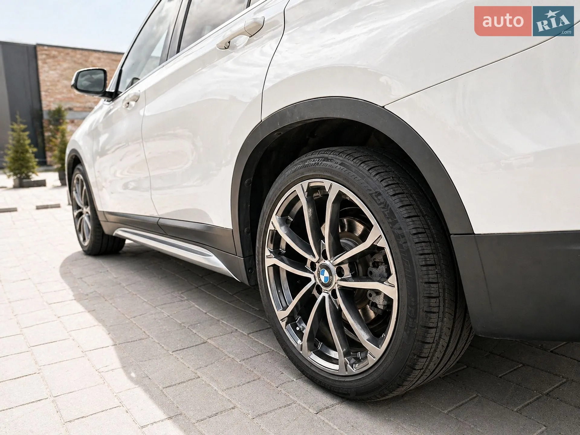 2017 BMW X1 - мініатюра 2