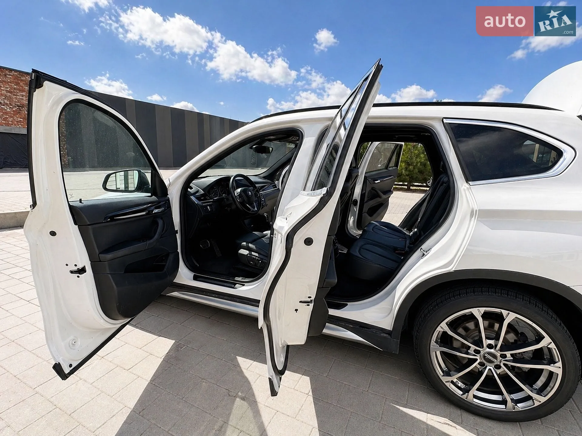 2017 BMW X1 - мініатюра 9