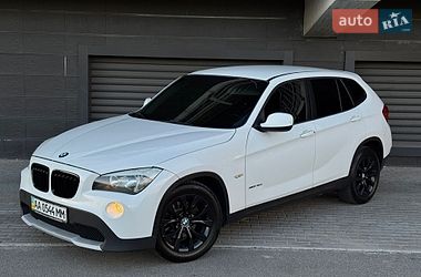 Позашляховик / Кросовер BMW X1 2010 в Києві