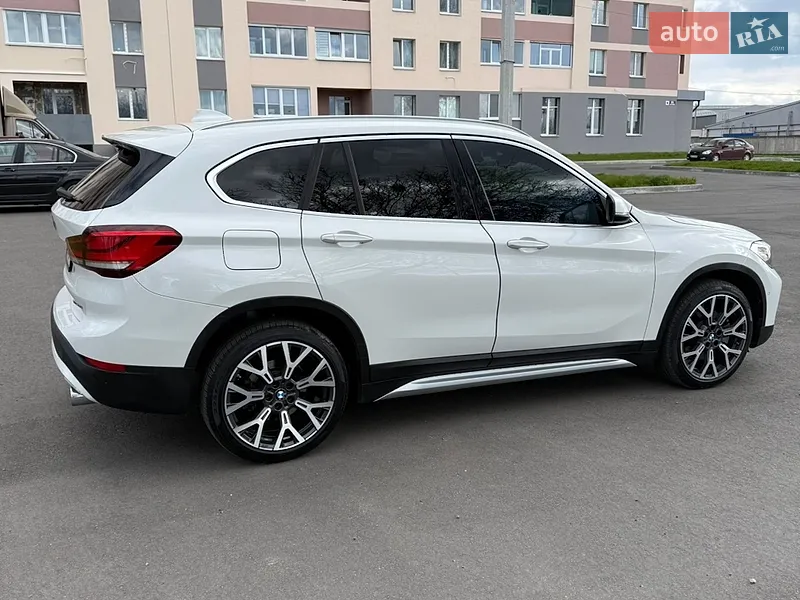 BMW X1 2021 VIN WBXJG9C07M5U40101 фото оголошення 12 з 122