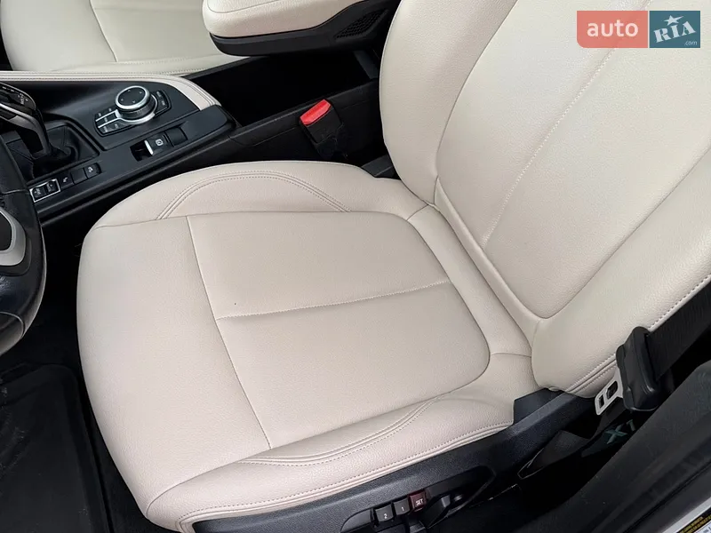 BMW X1 2021 VIN WBXJG9C07M5U40101 фото оголошення 25 з 122