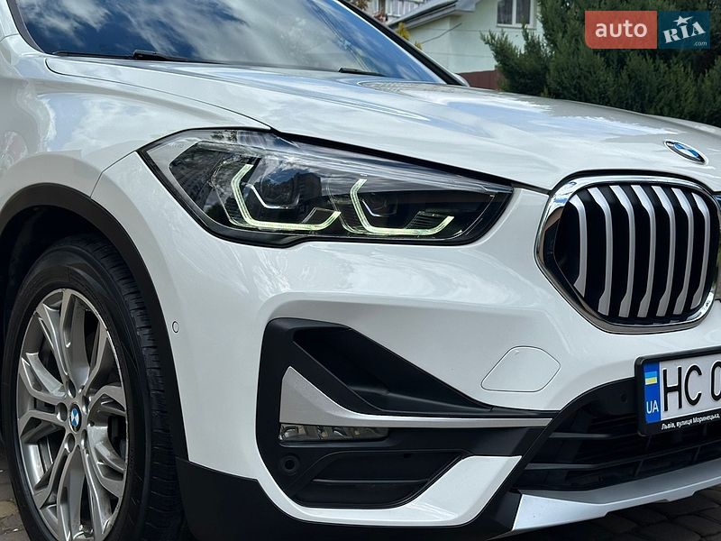 Внедорожник / Кроссовер BMW X1 2016 в Львове