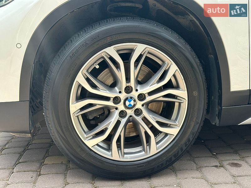 Внедорожник / Кроссовер BMW X1 2016 в Львове