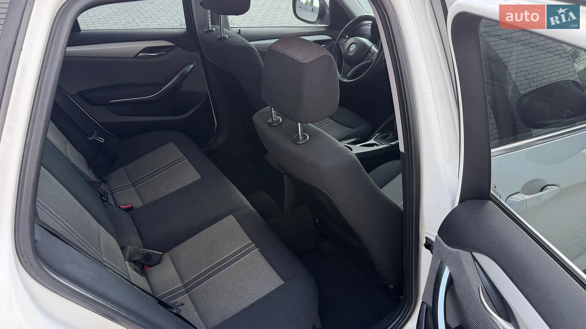 2010 BMW X1 - мініатюра 10