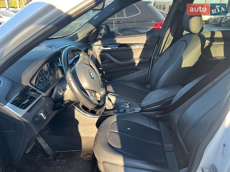 Внедорожник / Кроссовер BMW X1 2016 в Львове