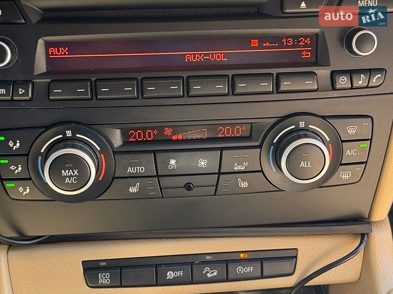 Внедорожник / Кроссовер BMW X1 2014 в Обухове