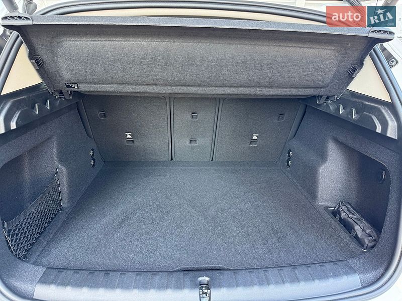 Внедорожник / Кроссовер BMW X1 2024 в Киеве