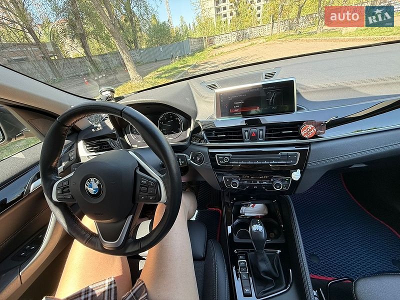 Внедорожник / Кроссовер BMW X1 2022 в Киеве