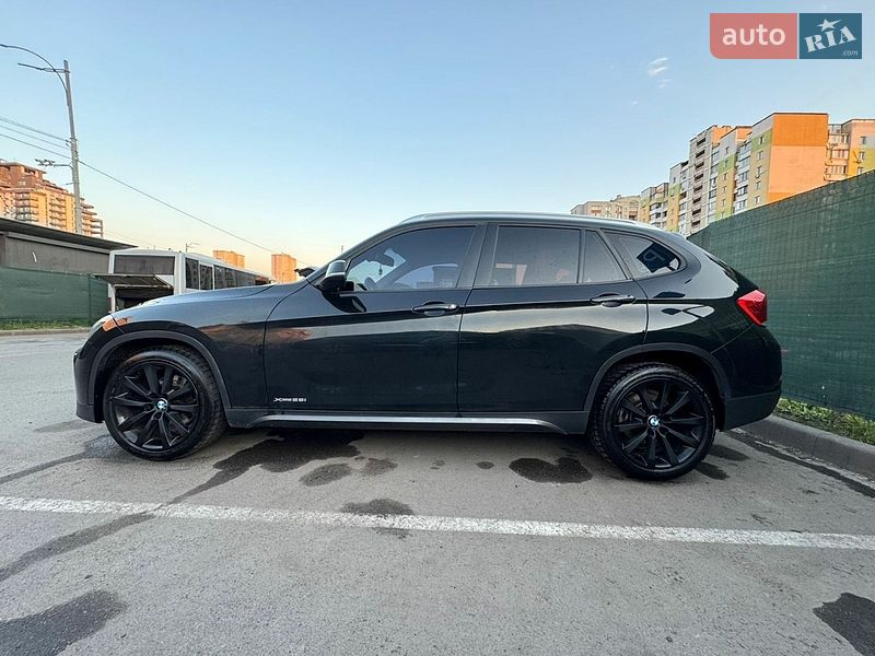 Внедорожник / Кроссовер BMW X1 2012 в Киеве