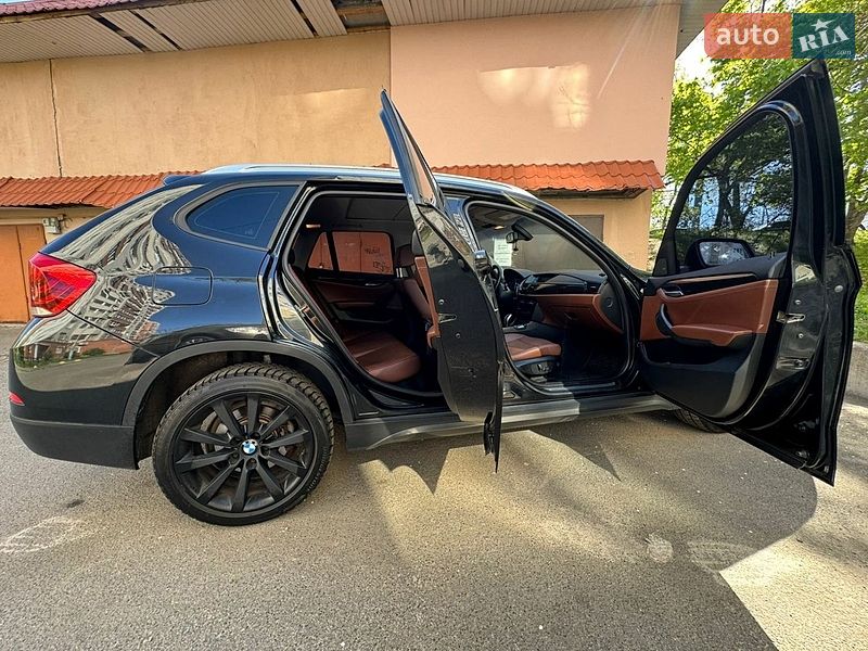 Внедорожник / Кроссовер BMW X1 2012 в Киеве