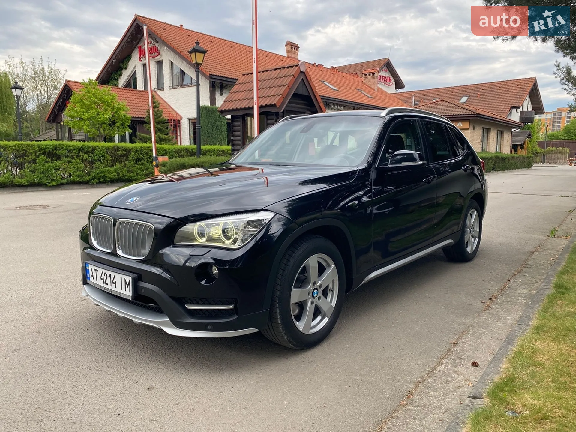 2015 BMW X1 - мініатюра 2