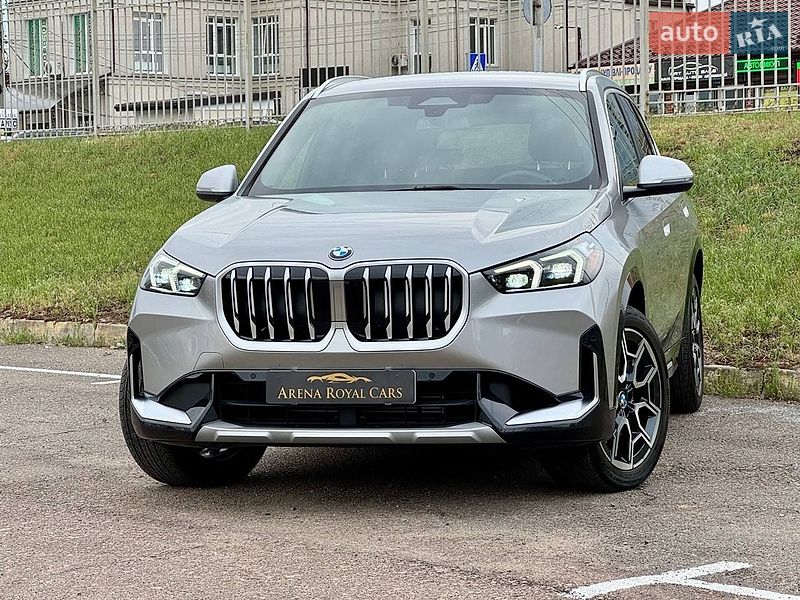 Внедорожник / Кроссовер BMW X1 2023 в Киеве