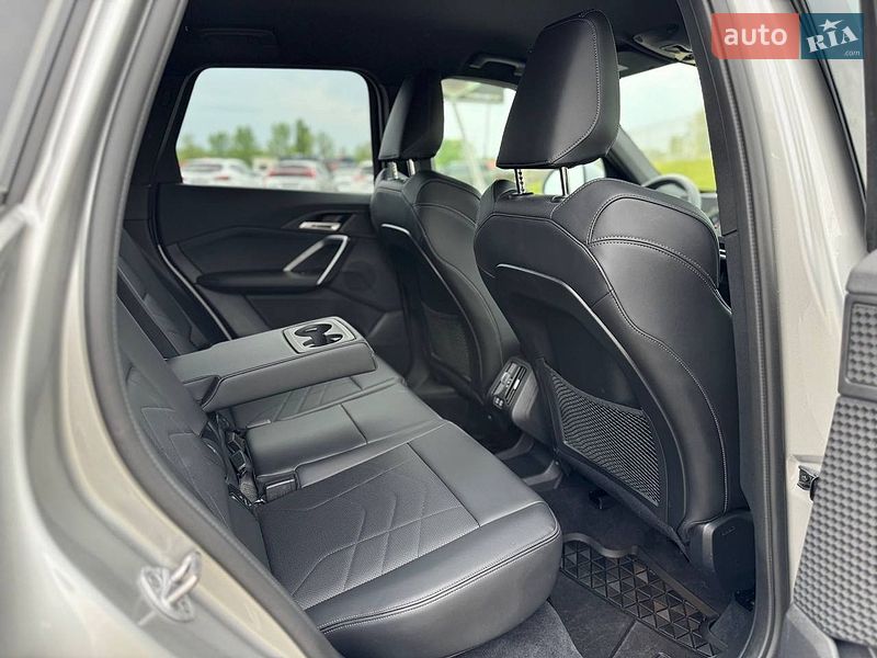 Внедорожник / Кроссовер BMW X1 2023 в Киеве