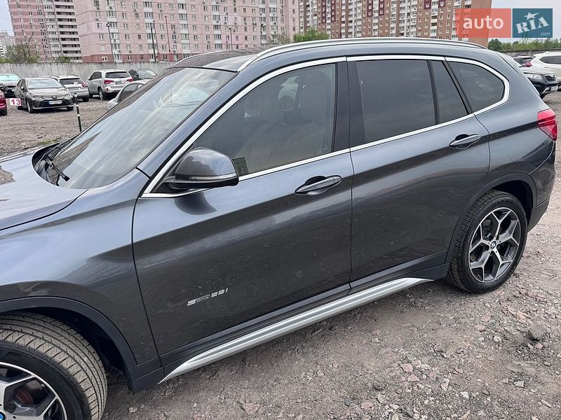 Внедорожник / Кроссовер BMW X1 2017 в Киеве