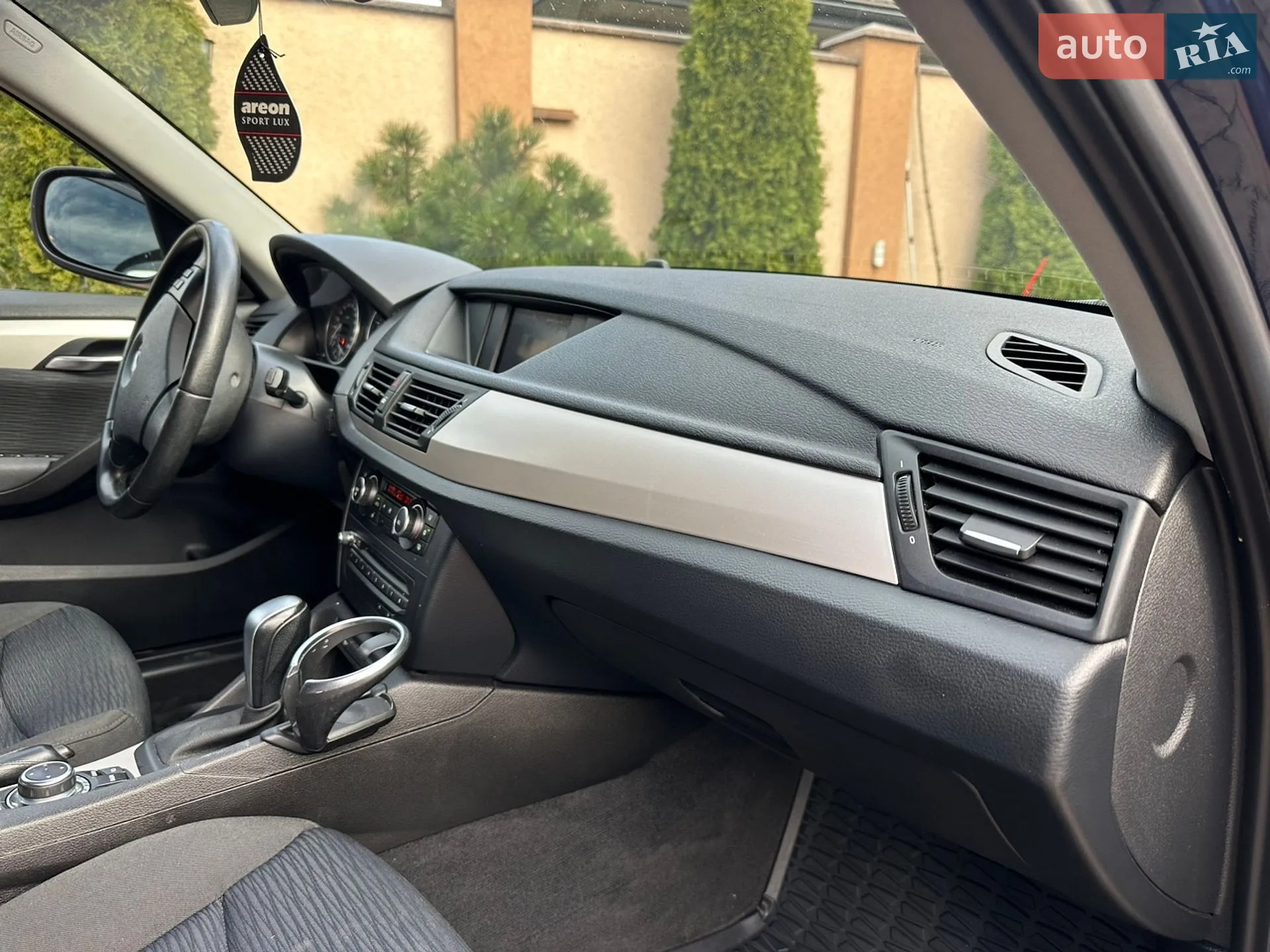 2011 BMW X1 - мініатюра 21