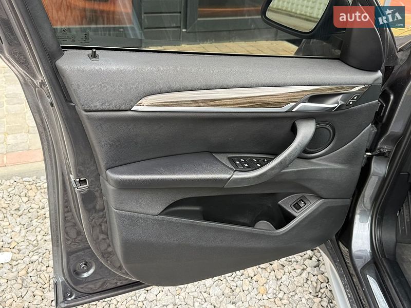 Внедорожник / Кроссовер BMW X1 2015 в Стрые