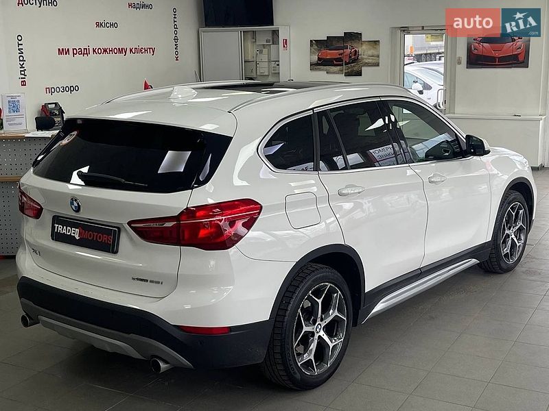 Внедорожник / Кроссовер BMW X1 2019 в Киеве