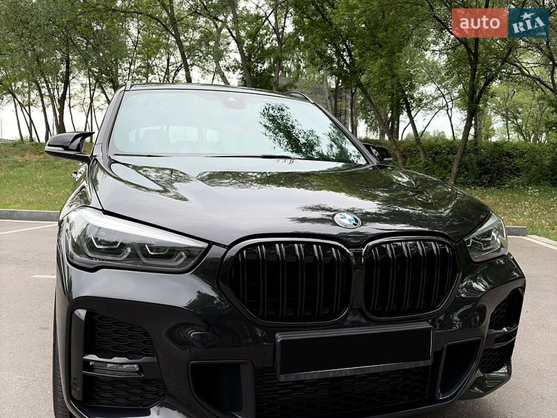 Внедорожник / Кроссовер BMW X1 2020 в Киеве