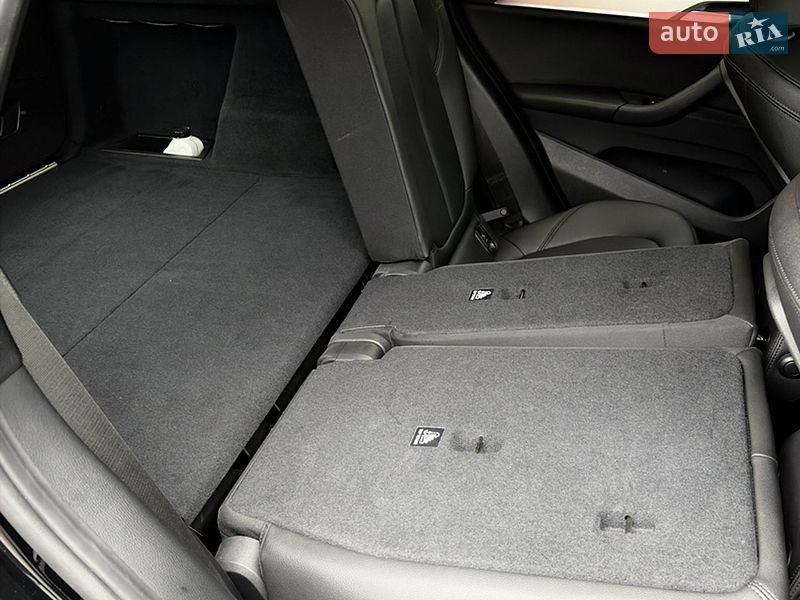 Внедорожник / Кроссовер BMW X1 2020 в Киеве