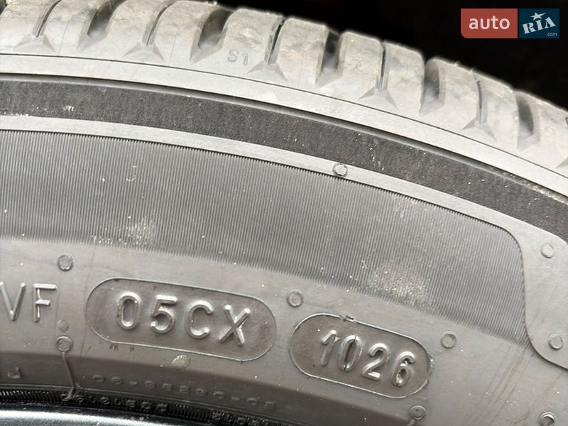 Внедорожник / Кроссовер BMW X1 2020 в Киеве