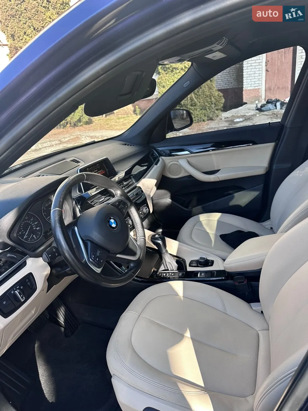 2016 BMW X1 - мініатюра 16