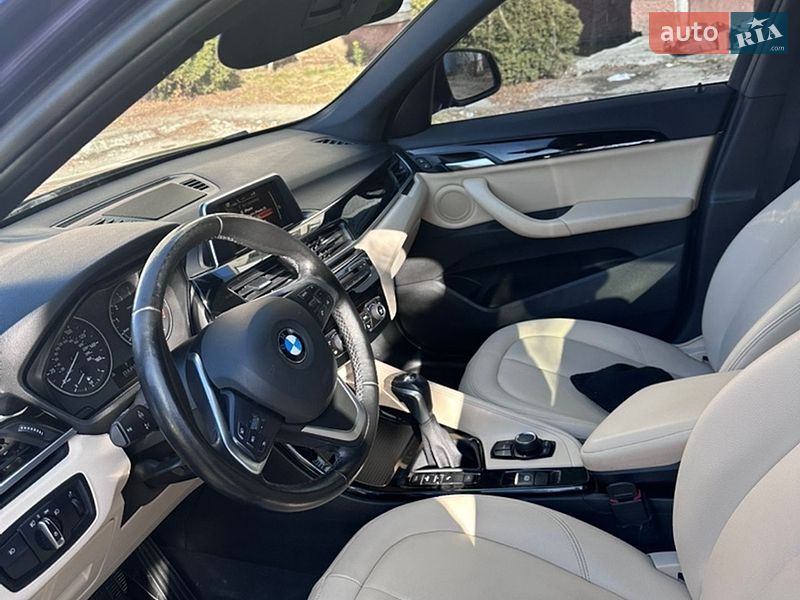 Внедорожник / Кроссовер BMW X1 2016 в Ивано-Франковске