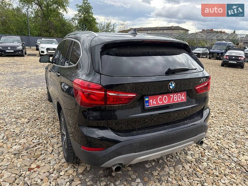 Внедорожник / Кроссовер BMW X1 2017 в Самборе