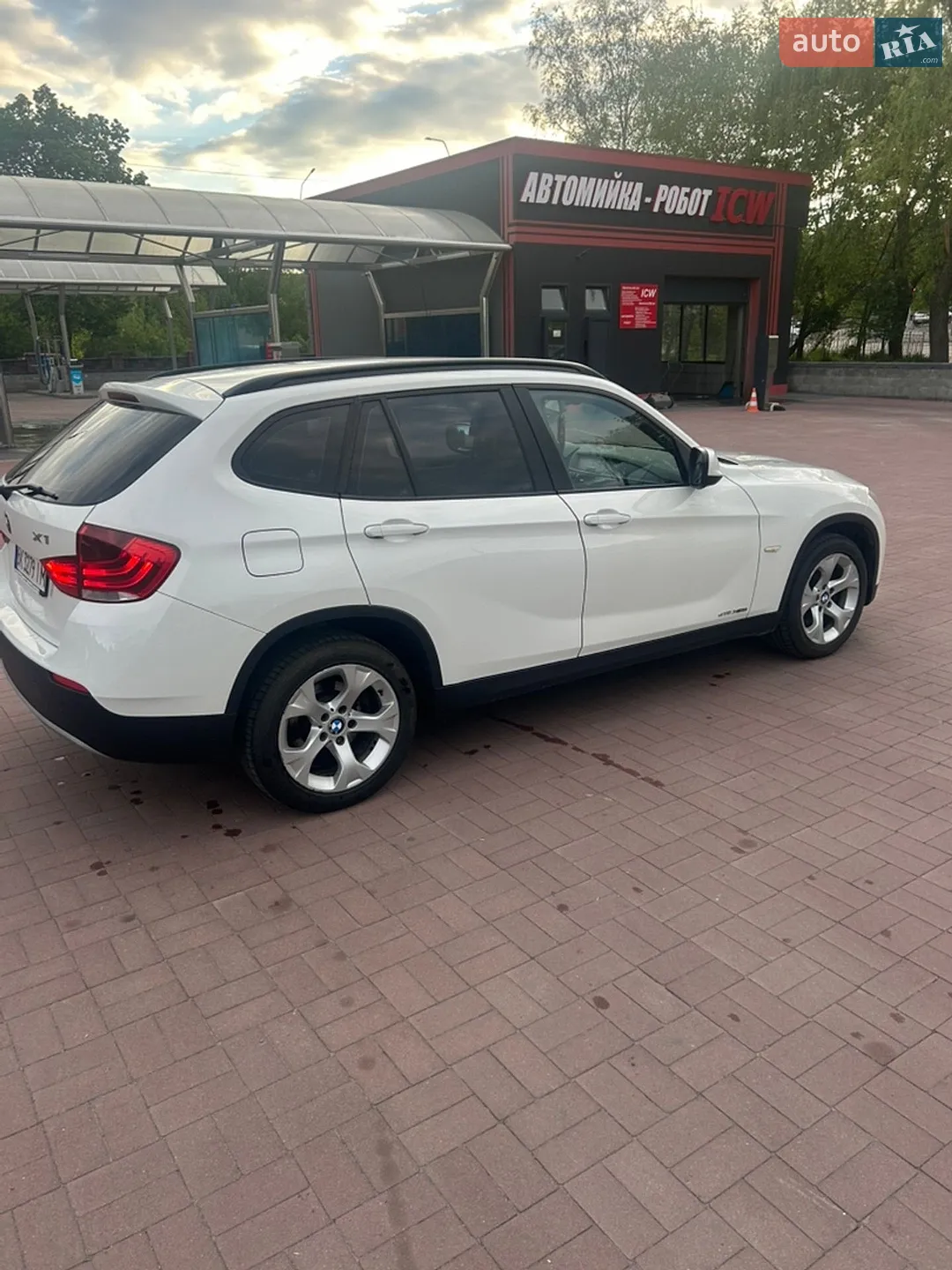 2011 BMW X1 - мініатюра 3