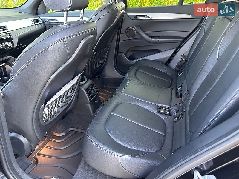 Внедорожник / Кроссовер BMW X1 2021 в Киеве