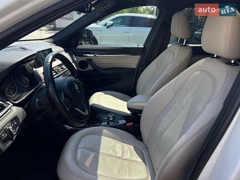 Позашляховик / Кросовер BMW X1 2016 в Івано-Франківську