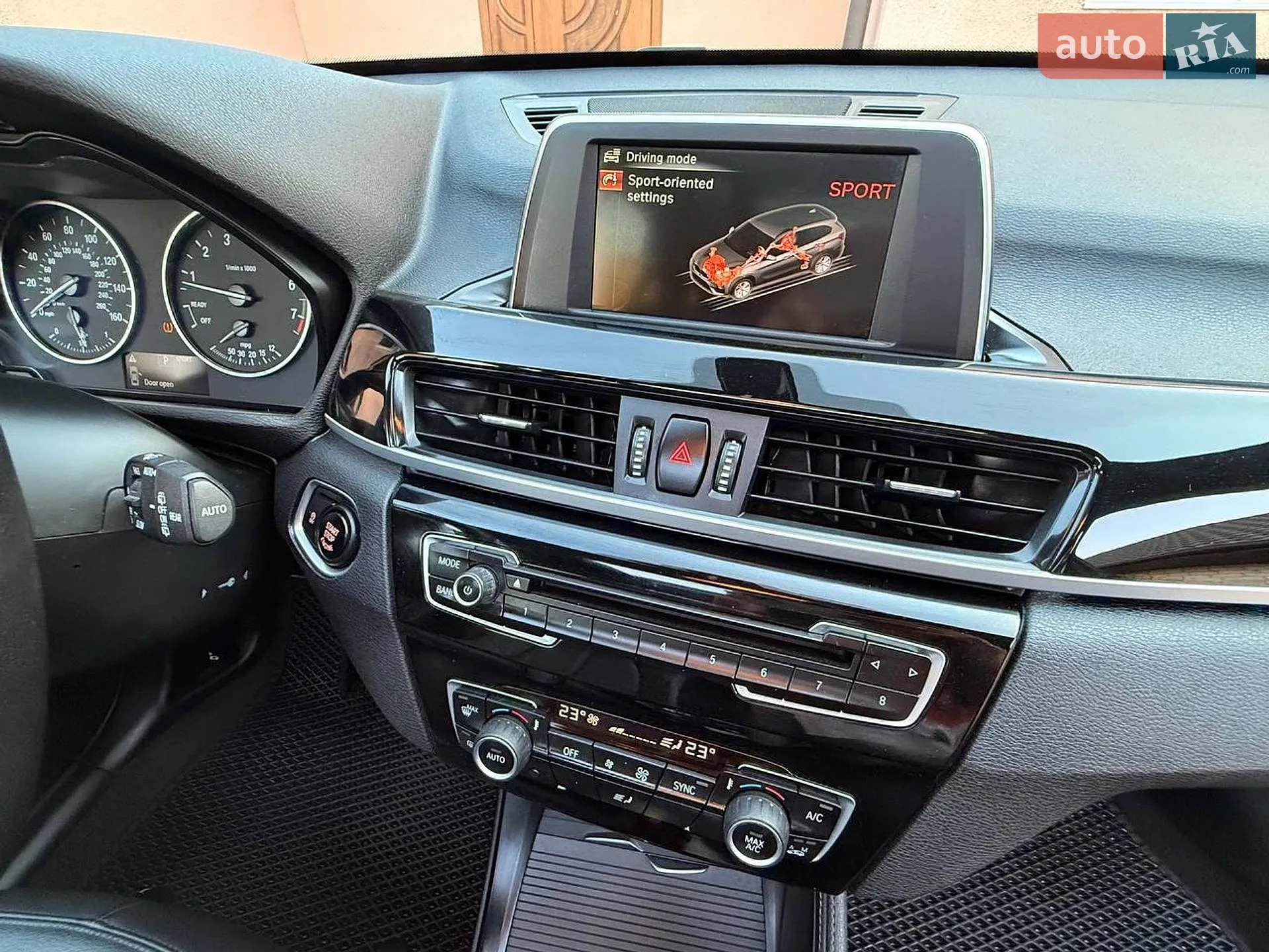 2017 BMW X1 - мініатюра 12