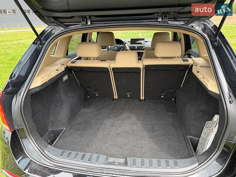 Внедорожник / Кроссовер BMW X1 2012 в Луцке