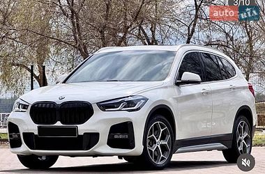 Внедорожник / Кроссовер BMW X1 2018 в Запорожье
