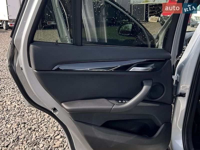 Внедорожник / Кроссовер BMW X1 2018 в Ковеле