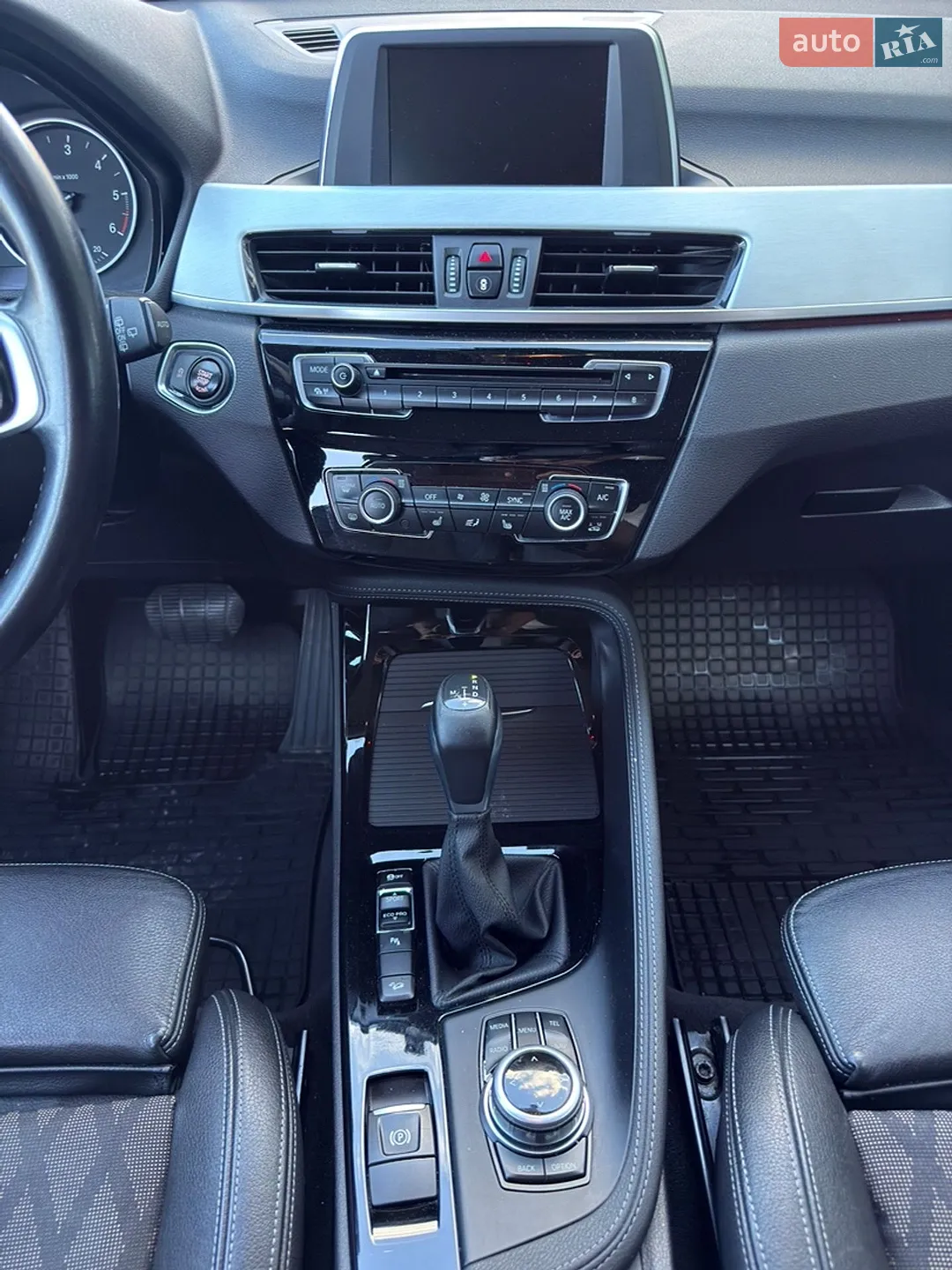 2016 BMW X1 - мініатюра 16
