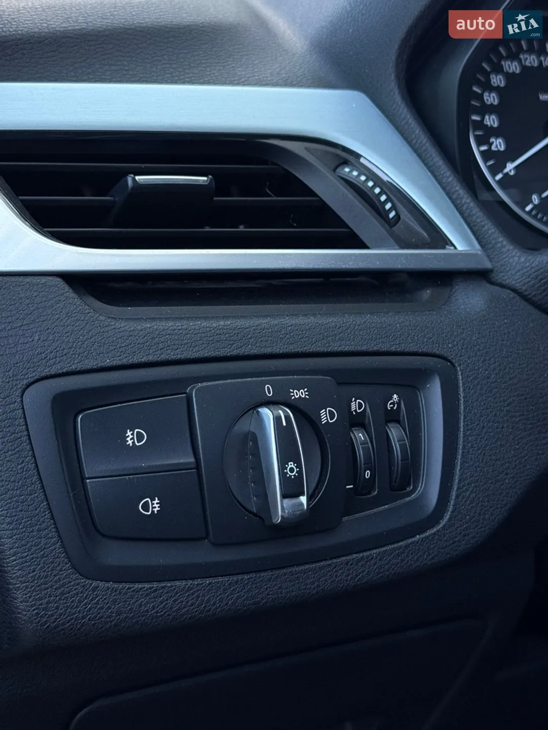 2016 BMW X1 - мініатюра 19
